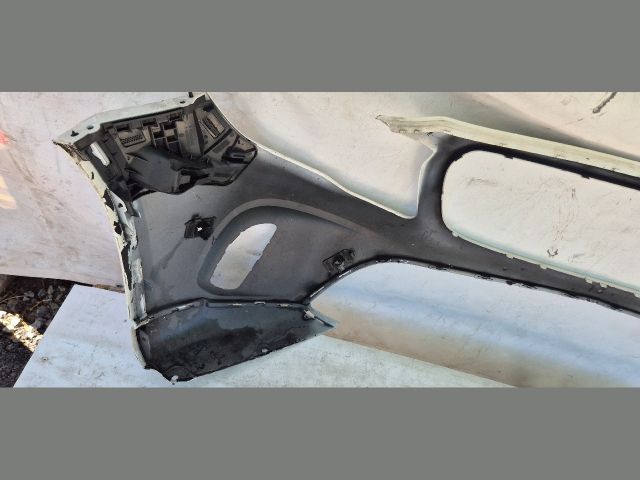 bontott MERCEDES-BENZ GLA-CLASS Első Lökhárító (Üresen)