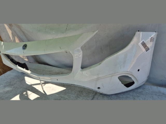 bontott MERCEDES-BENZ GLA-CLASS Első Lökhárító (Üresen)