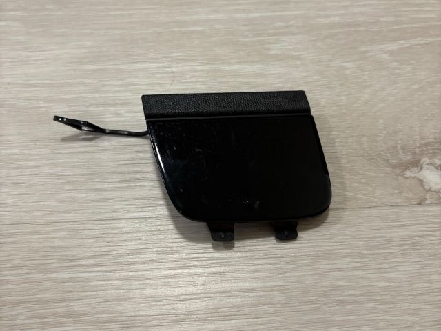 bontott MERCEDES-BENZ GLA-CLASS Első Vonószem Burkolat