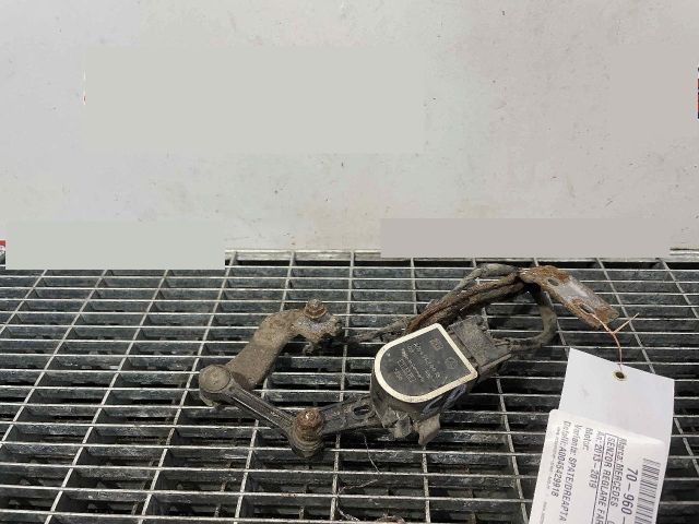 bontott MERCEDES-BENZ GLA-CLASS Fényszórómagasság Állító Motor (Pozíciófüggetlen)