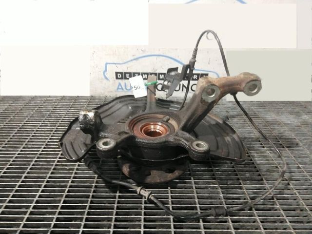 bontott MERCEDES-BENZ GLA-CLASS Bal első Csonkállvány