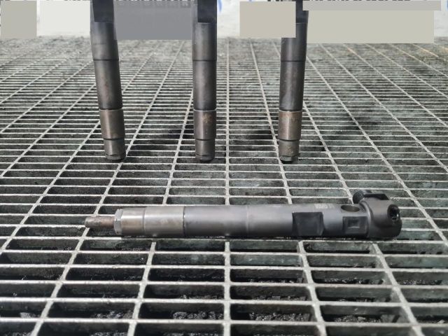 bontott MERCEDES-BENZ GLA-CLASS Porlasztó (1 db)