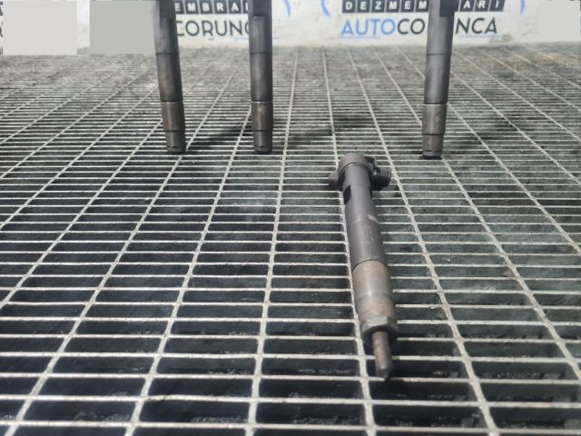 bontott MERCEDES-BENZ GLA-CLASS Porlasztó (1 db)