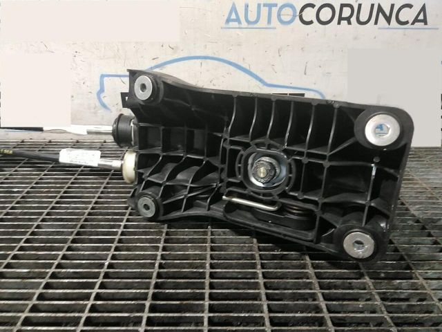 bontott MERCEDES-BENZ GLA-CLASS Váltó Kulissza