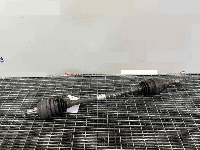 bontott MERCEDES-BENZ GLA-CLASS Bal hátsó Féltengely