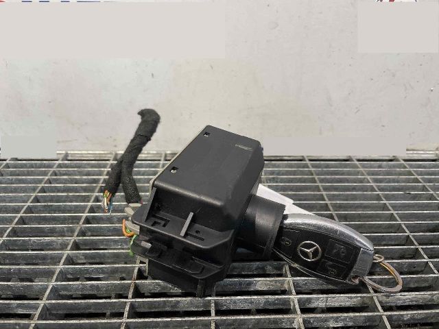 bontott MERCEDES-BENZ GLA-CLASS Gyújtáskapcsoló