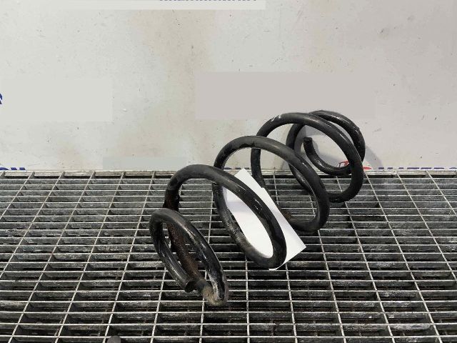 bontott MERCEDES-BENZ GLA-CLASS Hátsó Rugó