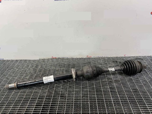 bontott MERCEDES-BENZ GLA-CLASS Jobb Féltengely