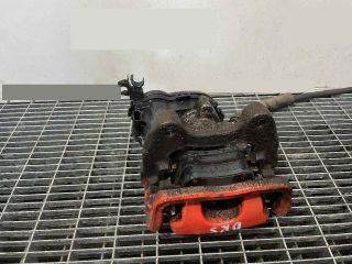 bontott MERCEDES-BENZ GLA-CLASS Jobb hátsó Féknyereg Munkahengerrel