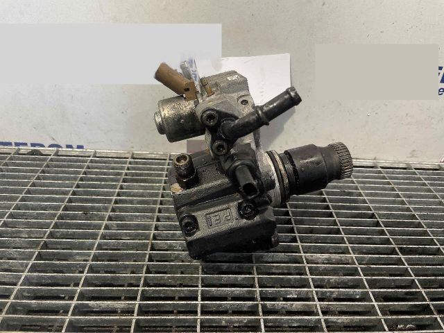 bontott MERCEDES-BENZ GLA-CLASS Nagynyomású Szivattyú