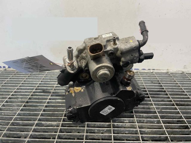 bontott MERCEDES-BENZ GLA-CLASS Nagynyomású Szivattyú