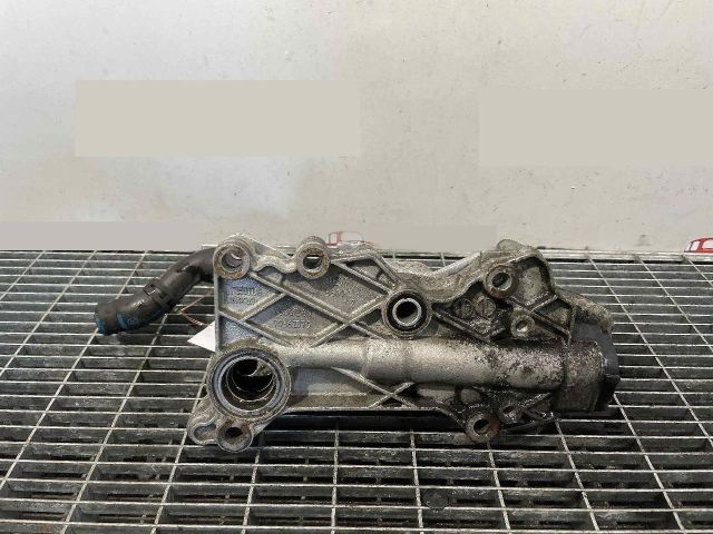 bontott MERCEDES-BENZ GLA-CLASS Olajhűtő