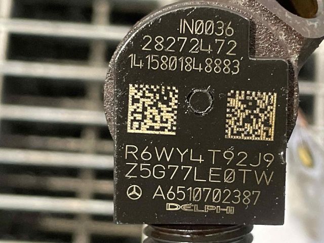 bontott MERCEDES-BENZ GLA-CLASS Porlasztó (1 db)