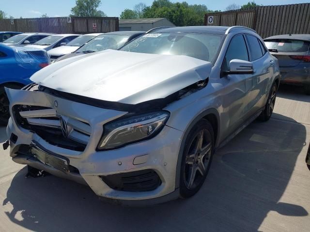 bontott MERCEDES-BENZ GLA-CLASS Hátsó Lökhárító Merevítő (Fém)