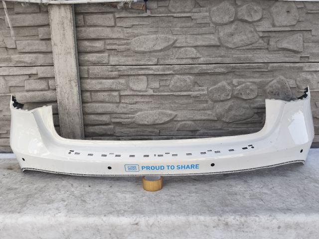 bontott MERCEDES-BENZ GLA-CLASS Hátsó Lökhárító (Üresen)