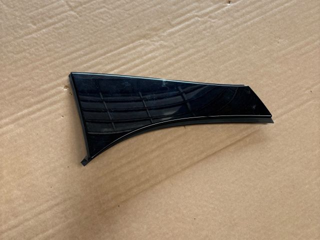 bontott MERCEDES-BENZ GLA-CLASS Hátsó Szélvédő Díszléc