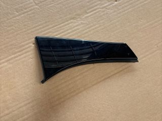 bontott MERCEDES-BENZ GLA-CLASS Hátsó Szélvédő Díszléc