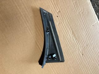 bontott MERCEDES-BENZ GLA-CLASS Hátsó Szélvédő Díszléc