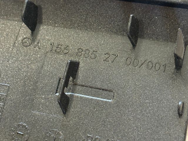 bontott MERCEDES-BENZ GLA-CLASS Hátsó Vonószem Burkolat