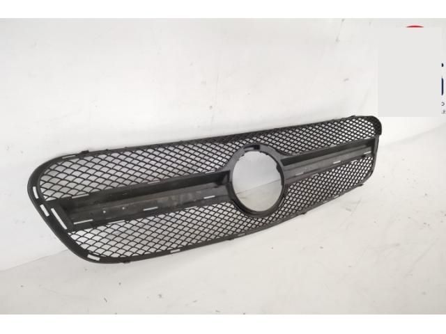 bontott MERCEDES-BENZ GLA-CLASS Hűtőrács