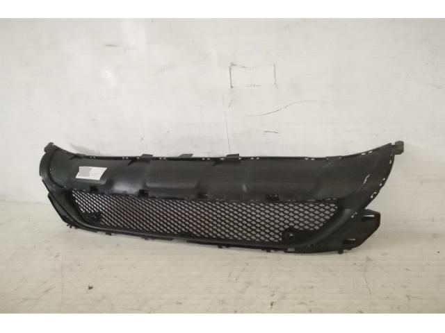 bontott MERCEDES-BENZ GLA-CLASS Hűtőrács