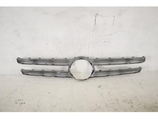 bontott MERCEDES-BENZ GLA-CLASS Hűtőrács