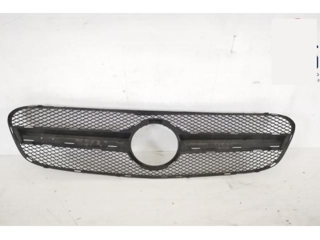 bontott MERCEDES-BENZ GLA-CLASS Hűtőrács