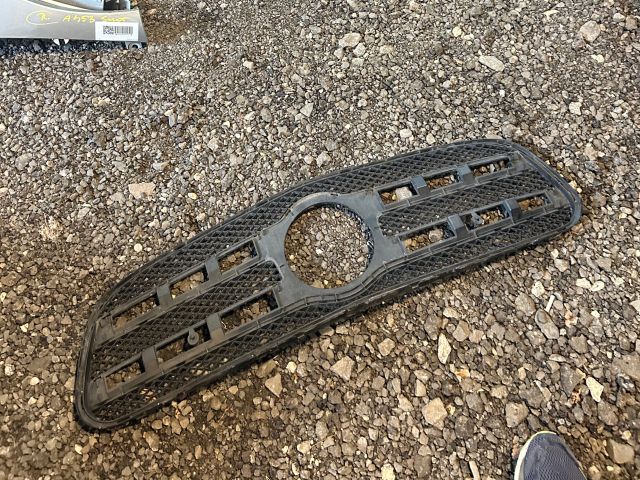 bontott MERCEDES-BENZ GLA-CLASS Hűtőrács