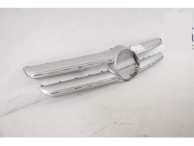 bontott MERCEDES-BENZ GLA-CLASS Hűtőrács