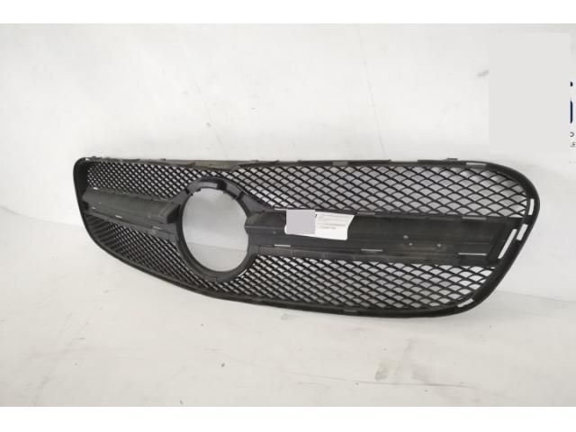 bontott MERCEDES-BENZ GLA-CLASS Hűtőrács