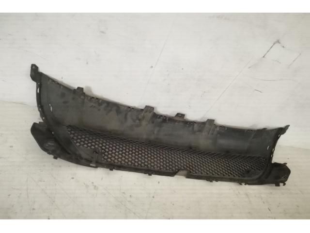 bontott MERCEDES-BENZ GLA-CLASS Hűtőrács