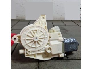 bontott MERCEDES-BENZ GLA-CLASS Jobb első Ablakemelő Motor