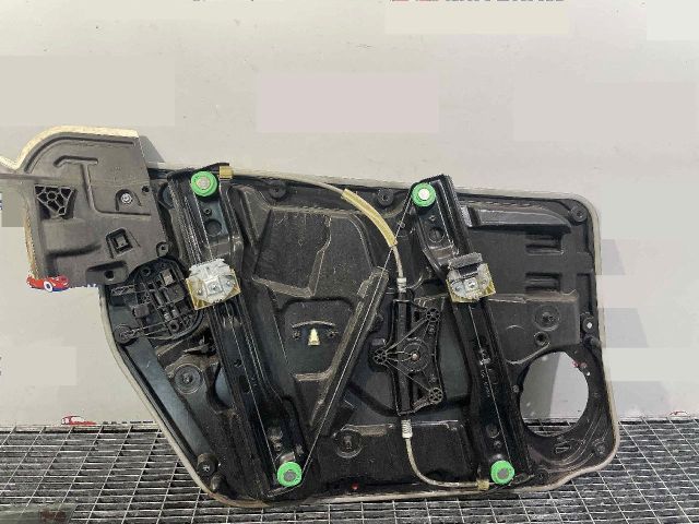 bontott MERCEDES-BENZ GLA-CLASS Jobb első Ablakemelő Szerkezet (Elektromos)