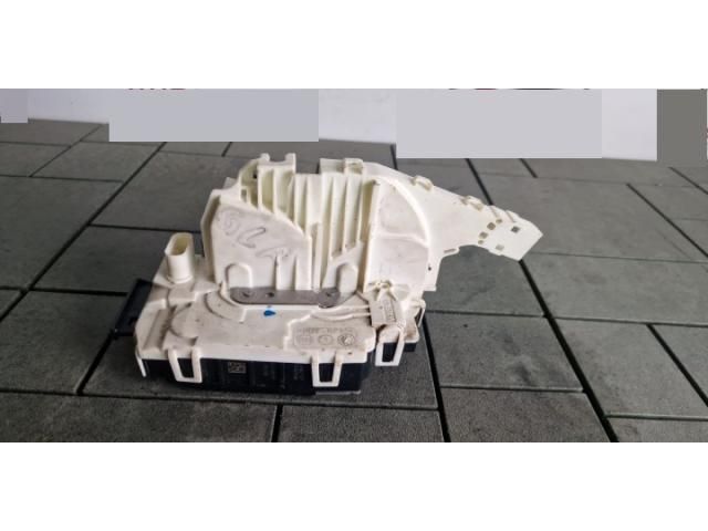 bontott MERCEDES-BENZ GLA-CLASS Jobb első Ajtózár