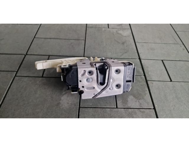 bontott MERCEDES-BENZ GLA-CLASS Jobb első Ajtózár