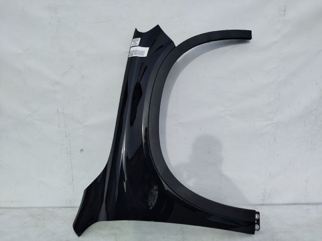 bontott MERCEDES-BENZ GLA-CLASS Jobb első Sárvédő