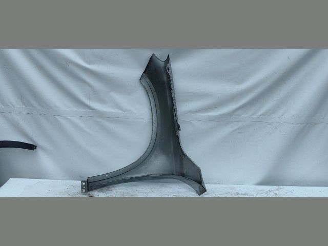 bontott MERCEDES-BENZ GLA-CLASS Jobb első Sárvédő