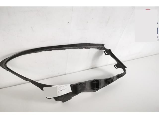 bontott MERCEDES-BENZ GLA-CLASS Jobb Fényszóró Lámpakeret