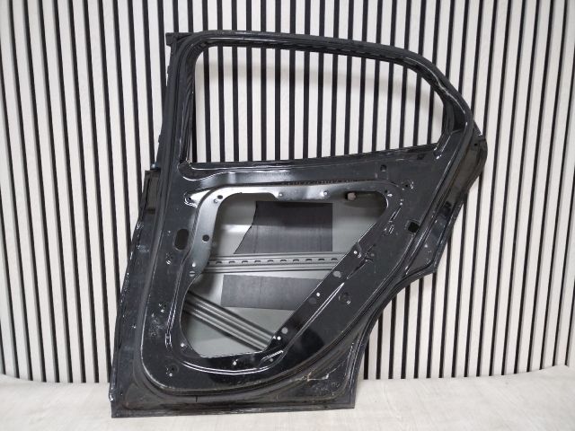 bontott MERCEDES-BENZ GLA-CLASS Jobb hátsó Ajtó (Üres lemez)