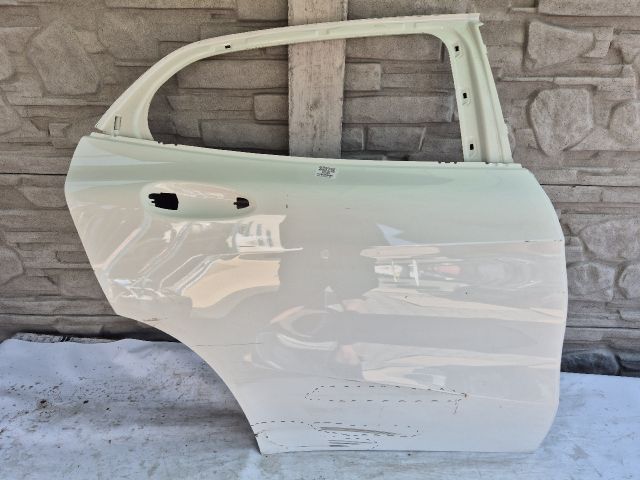 bontott MERCEDES-BENZ GLA-CLASS Jobb hátsó Ajtó (Üres lemez)