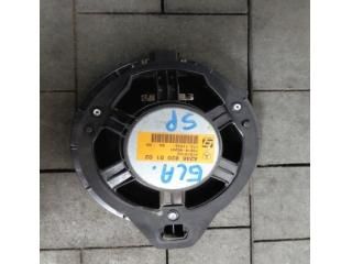 bontott MERCEDES-BENZ GLA-CLASS Jobb hátsó Hangszóró