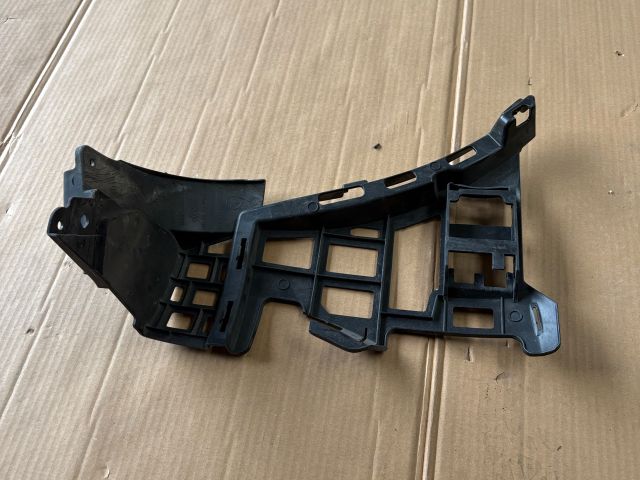 bontott MERCEDES-BENZ GLA-CLASS Jobb hátsó Oldal Lökhárító Tartó (Műanyag)