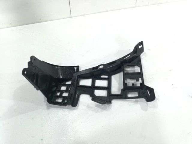 bontott MERCEDES-BENZ GLA-CLASS Jobb hátsó Oldal Lökhárító Tartó (Műanyag)