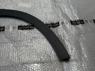 bontott MERCEDES-BENZ GLA-CLASS Jobb hátsó Sárvédő Díszléc