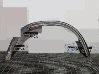 bontott MERCEDES-BENZ GLA-CLASS Jobb hátsó Sárvédő Díszléc