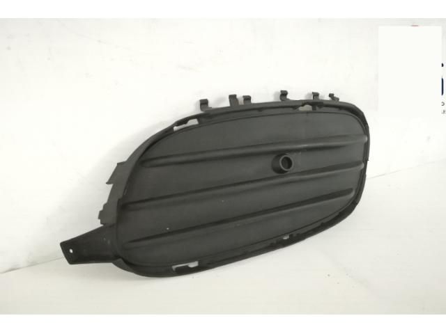 bontott MERCEDES-BENZ GLA-CLASS Jobb Ködlámpa Rács