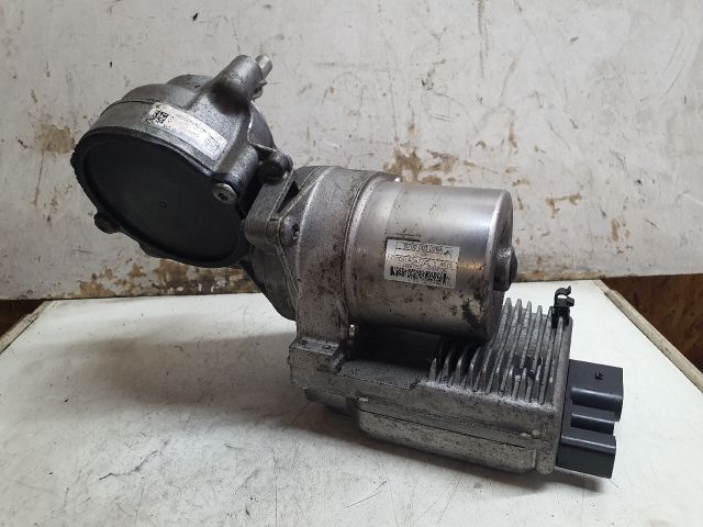 bontott MERCEDES-BENZ GLA-CLASS Kormányszervó Motor (Elektromos)