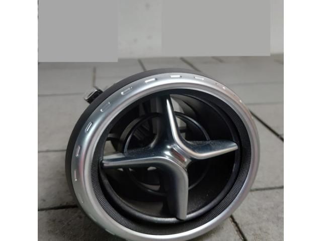bontott MERCEDES-BENZ GLA-CLASS Középső Szellőző