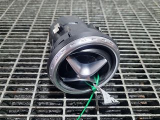 bontott MERCEDES-BENZ GLA-CLASS Középső Szellőző