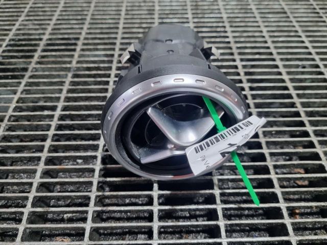 bontott MERCEDES-BENZ GLA-CLASS Középső Szellőző